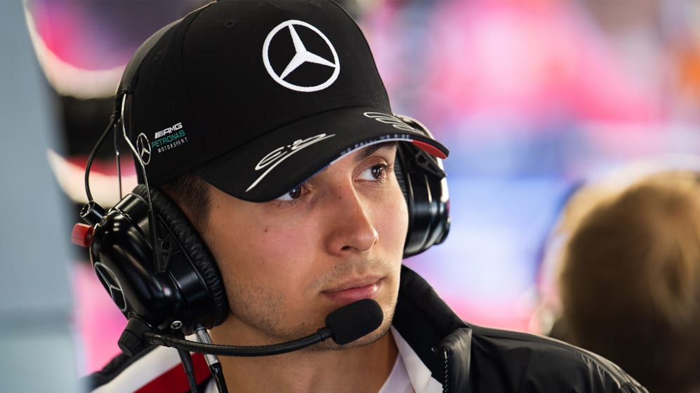 雷诺车队绝杀梅赛德斯，皮亚斯特里状态火热