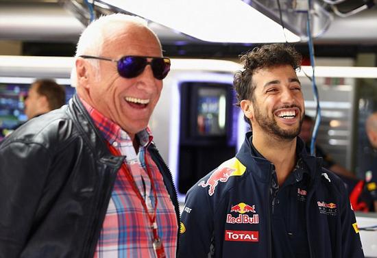 红牛二队鏖战索伯车队，汉密尔顿关键制胜