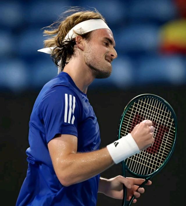 戴维斯杯碾压美网，西西帕斯带队取胜