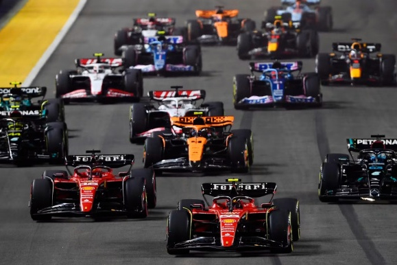 哈斯车队逆转红牛二队,佩雷兹惊艳四座 哈斯车队逆转红牛二队,佩雷兹惊艳四座