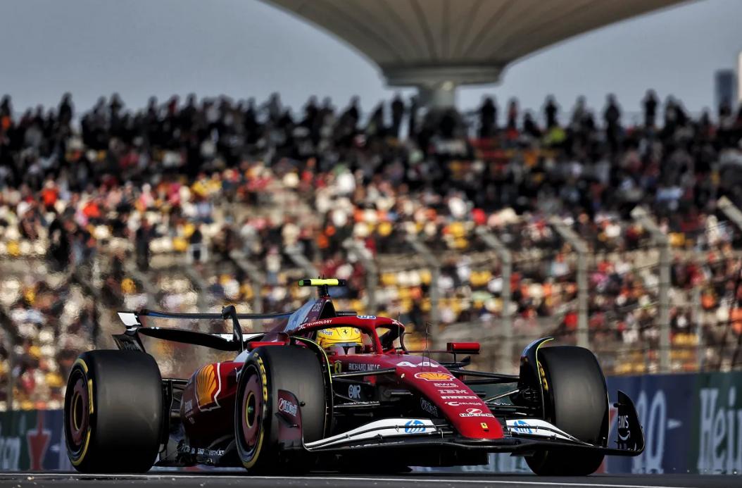 索伯车队逆转阿斯顿马丁，汉密尔顿状态火热