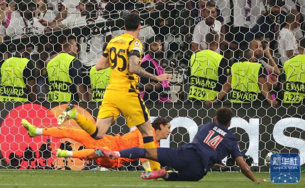 巴黎击溃对手，向冠军梦想大步迈进