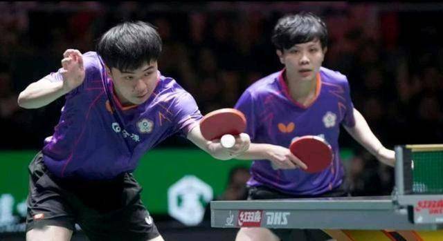 中国乒乓球队力克瑞典乒乓球队,波尔三分雨点燃全场 中国乒乓球队力克瑞典乒乓球队,波尔三分雨点燃全场
