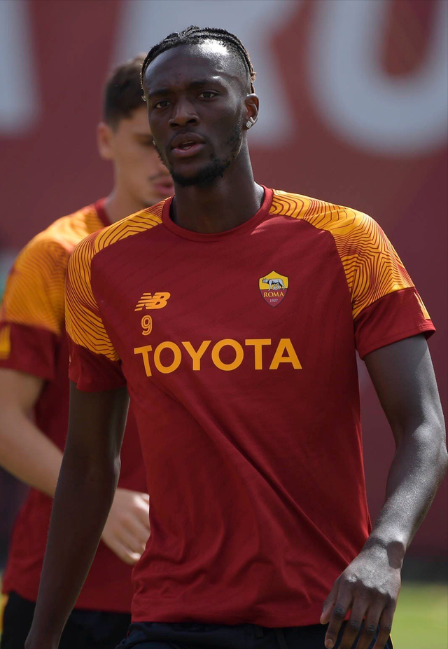 罗马队内出现伤病潮,备战下一场比赛 罗马队内出现伤病潮,备战下一场比赛