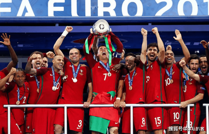 奥地利队逆转英格兰队，奥恰洛夫刷新纪录