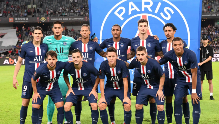 托特纳姆热刺大获胜利,晋级四强 托特纳姆热刺大获胜利,晋级四强